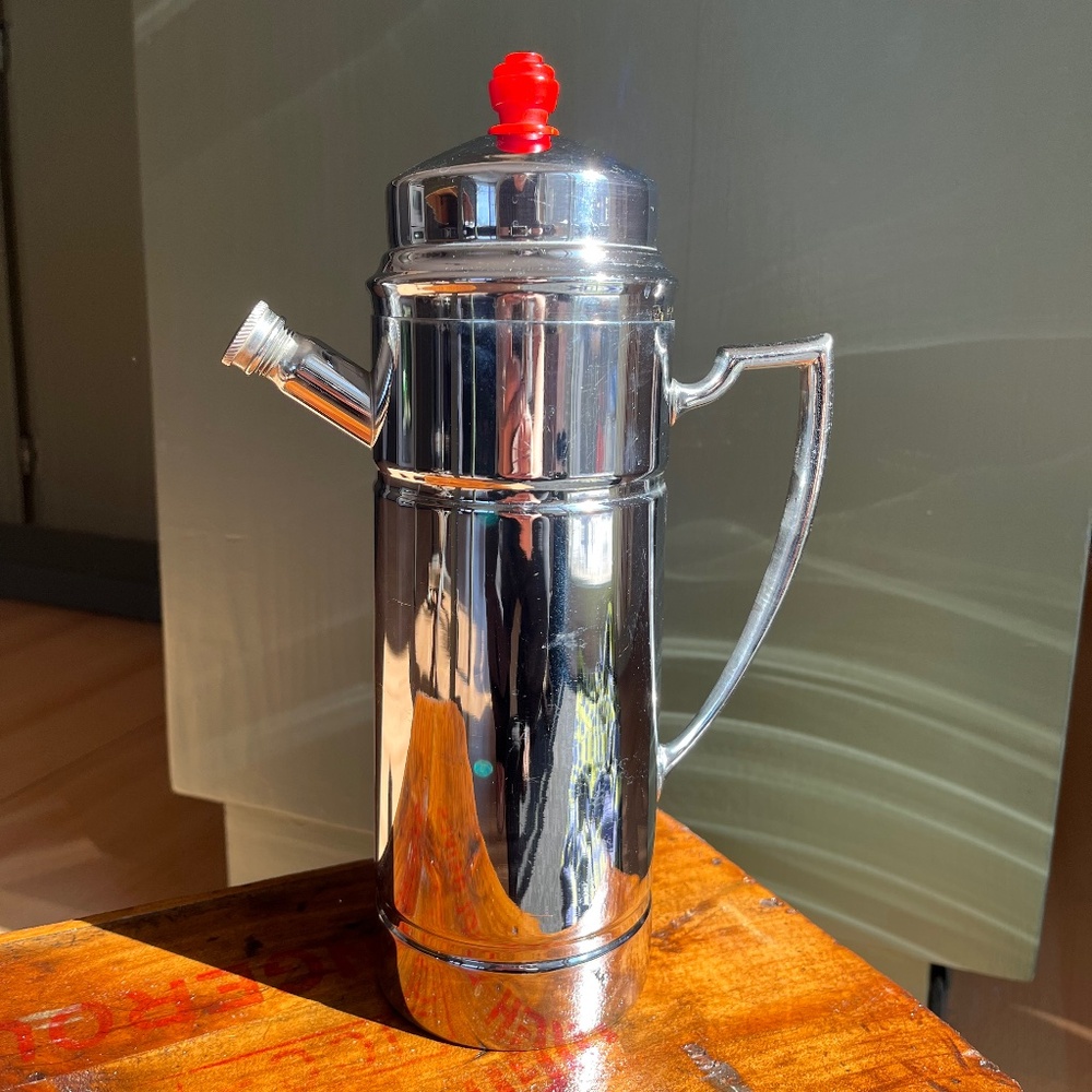 Vintage 1930s Art Deco Derby Shelton Chrome Cocktail Shaker